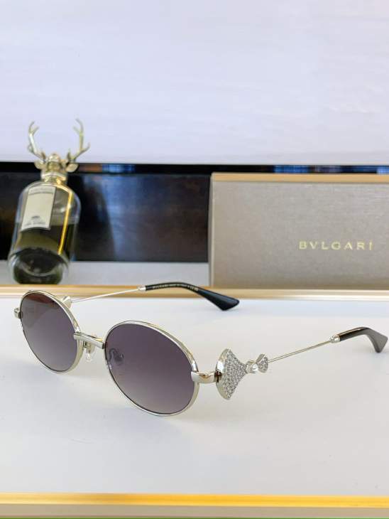 Picture of Bvlgari Sunglasses _SKUfw80049646fw